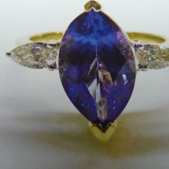 GORGEOUS 3.09ct Tanzanite & diamond ring - Picture 3 of 7